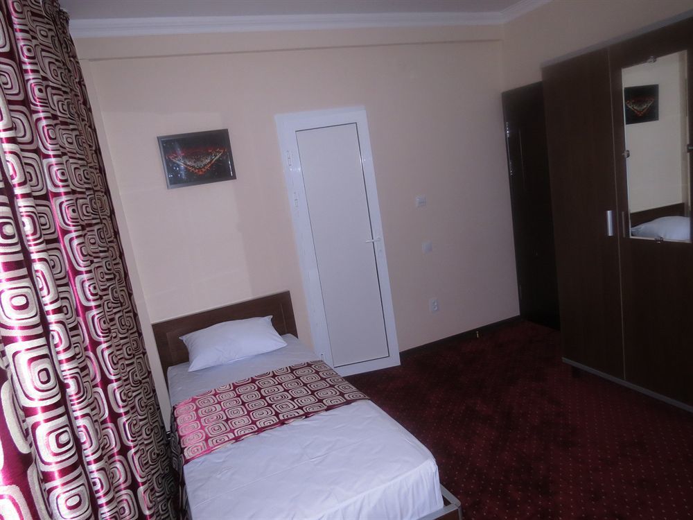 Rohat Hotel Chilonzor Tashkent Exterior foto