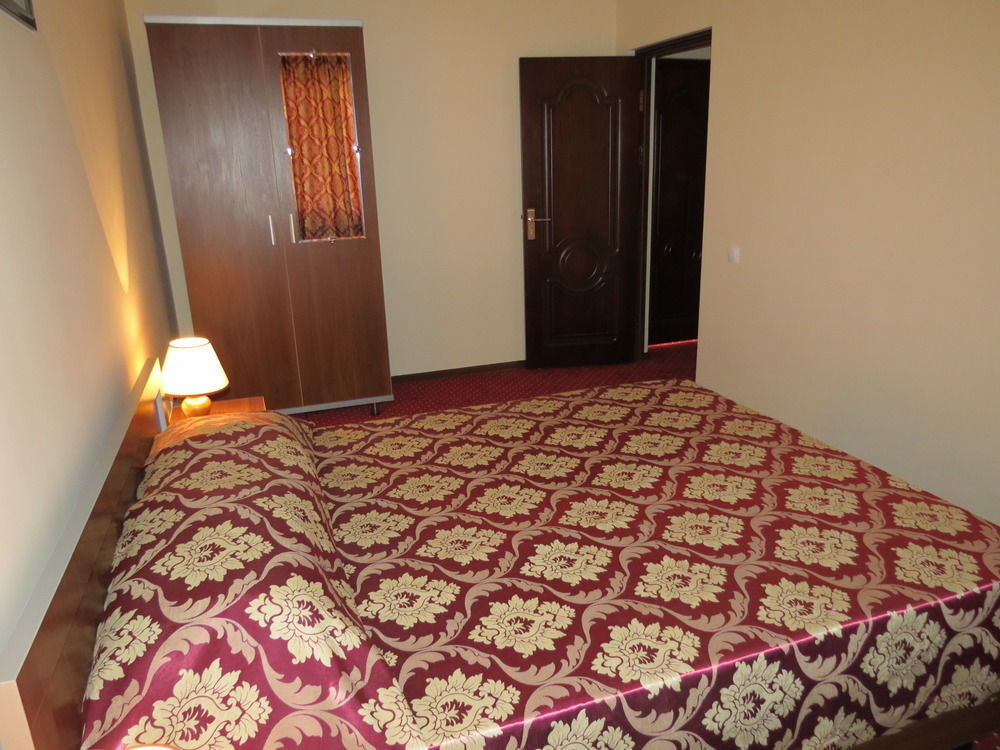 Rohat Hotel Chilonzor Tashkent Exterior foto