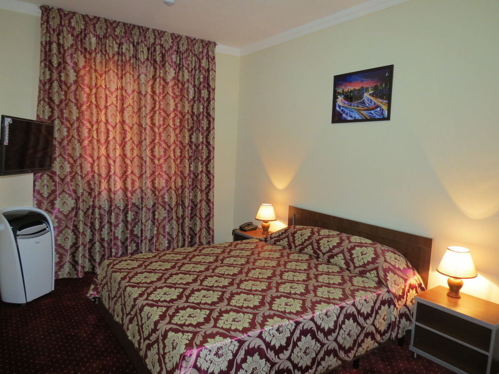 Rohat Hotel Chilonzor Tashkent Exterior foto